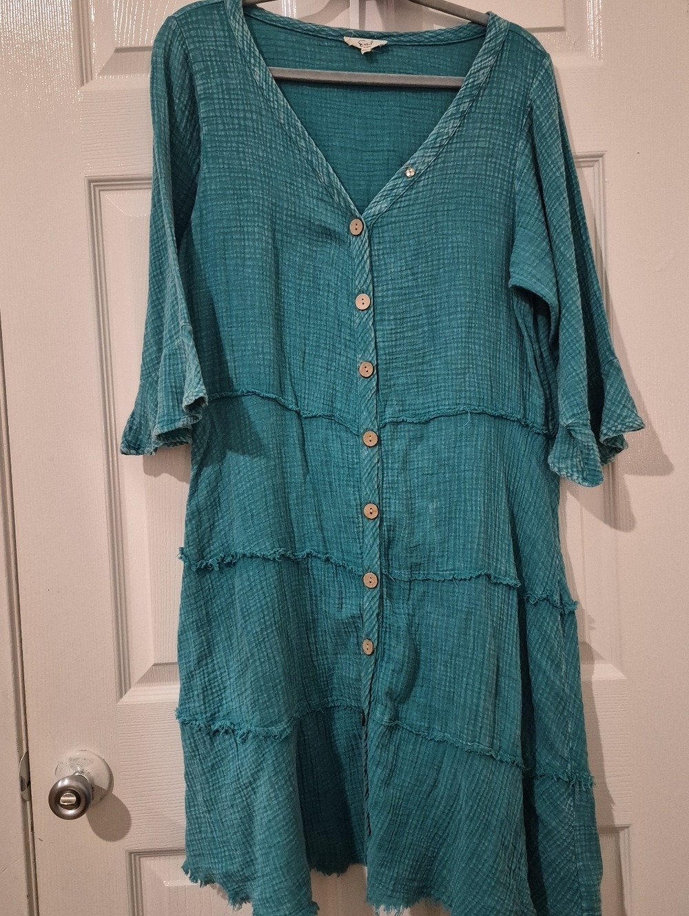 Easel | MEDIUM | 3/4 sleeve W/ Washed Looked Button Down Dress